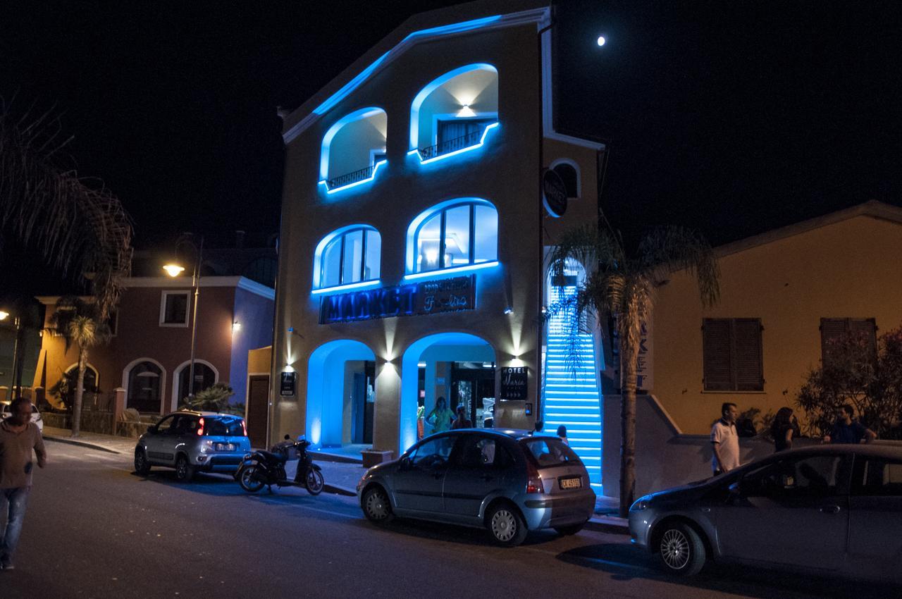 Hotel Maria Golfo Aranci Exterior photo