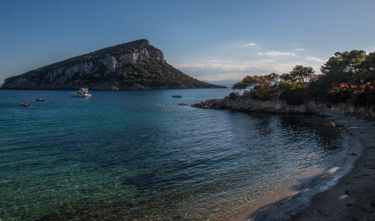 Hotel Maria Golfo Aranci Exterior photo
