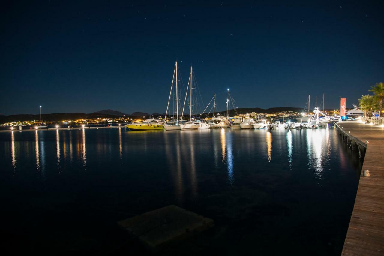 Hotel Maria Golfo Aranci Exterior photo